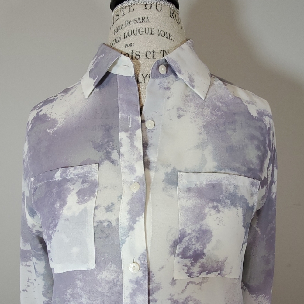 Decree blouse size small - Picture 2 of 6